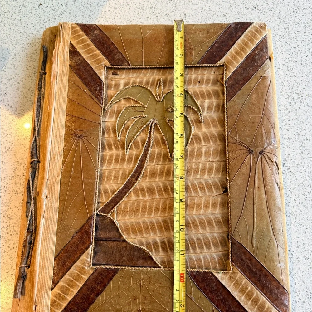 Vintage PALM Tree Keepsake Album Souvenier Hawaii Made with Leaves & Bark - Picture 6 of 6